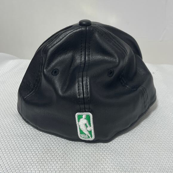 Boston Celtics Basketball New Era 59FIFTY Fitted Faux Leather NBA Hat Mens 6 7/8 - Picture 4 of 9